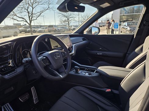 New 2026 Lexus TX 500h AWD image 10