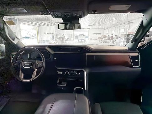 Used 2024 GMC Sierra 1500 Denali AWD/4WD image 10