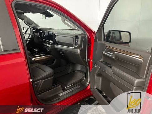 Used 2024 Chevrolet Silverado 1500 RST w/ Convenience Package II AWD/4WD image 18