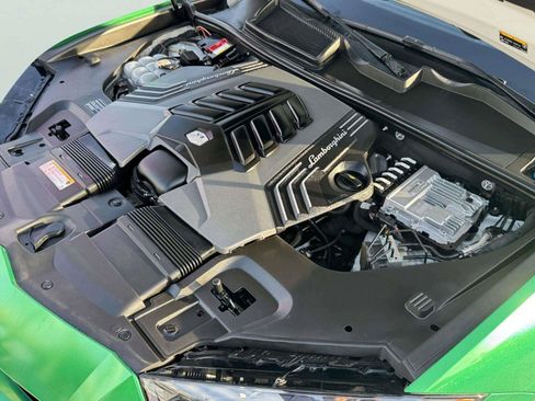 Used 2021 Lamborghini Urus AWD/4WD image 95