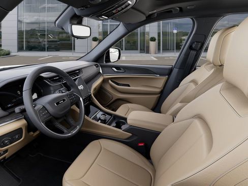 New 2025 Jeep Grand Cherokee Limited w/ Black Appearance Package image 22