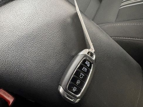 Used 2023 Hyundai Elantra SEL w/ Convenience Package image 28