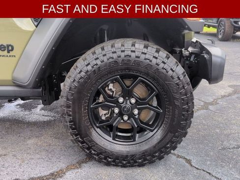 Used 2025 Jeep Wrangler Unlimited Sport AWD/4WD image 9