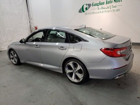 Used 2018 Honda Accord Touring image 4