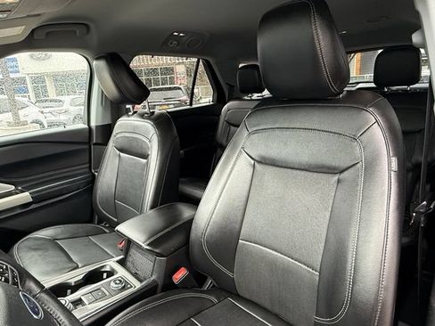 Used 2022 Ford Explorer Limited w/ Limited Technology Package AWD/4WD image 24