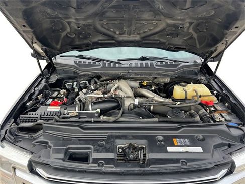 Certified 2022 Ford F350 Platinum image 16