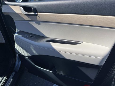 Used 2023 Hyundai Palisade Limited w/ Cargo Package image 26