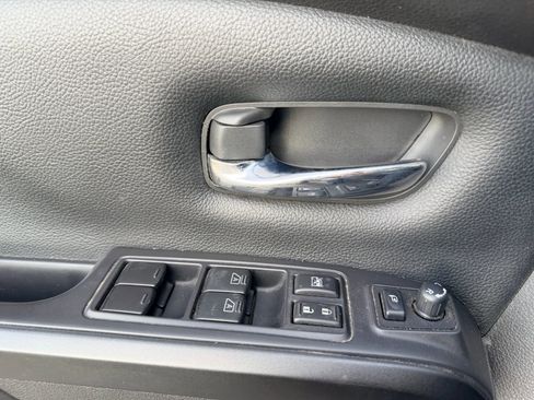 Used 2021 Nissan Titan PRO-4X w/ Pro-4x Convenience Package image 19