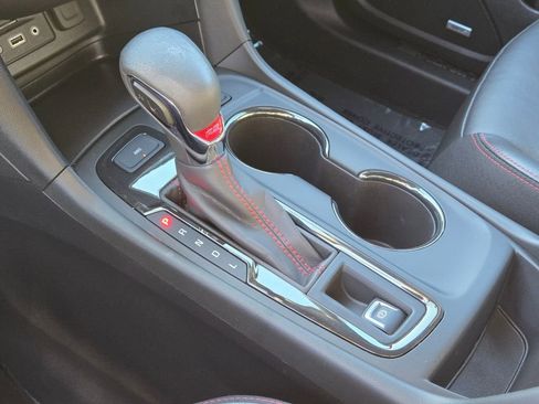 Used 2022 Chevrolet Equinox RS w/ RS Leather Package image 24