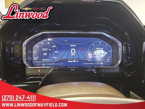 Used 2024 GMC Sierra 1500 SLT w/ SLT Premium Plus Package AWD/4WD image 24