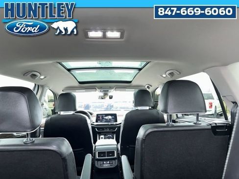 Used 2024 Volkswagen Atlas SEL Premium R-Line image 13