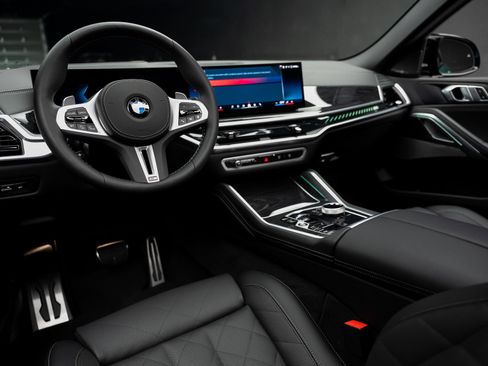 Used 2026 BMW X6 M60i AWD/4WD image 2