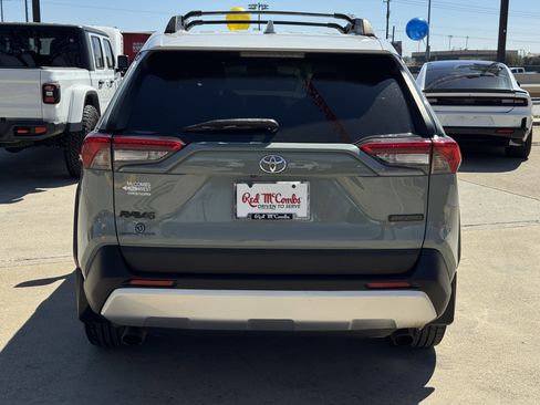 Used 2019 Toyota RAV4 Adventure image 8