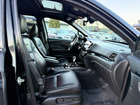 Used 2017 Honda Ridgeline Black Edition image 23