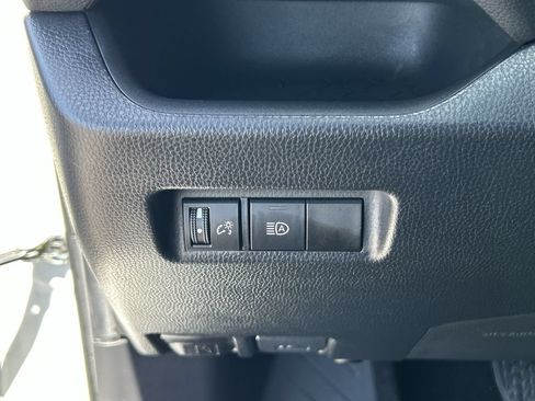 Used 2022 Toyota RAV4 LE w/ Carpet Mat Package (TMS) FWD image 18