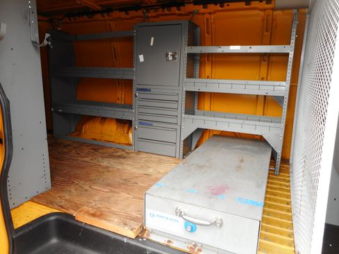 Used 2005 Chevrolet Express 3500 3500 Cargo Van Roof Rack Tow P image 23