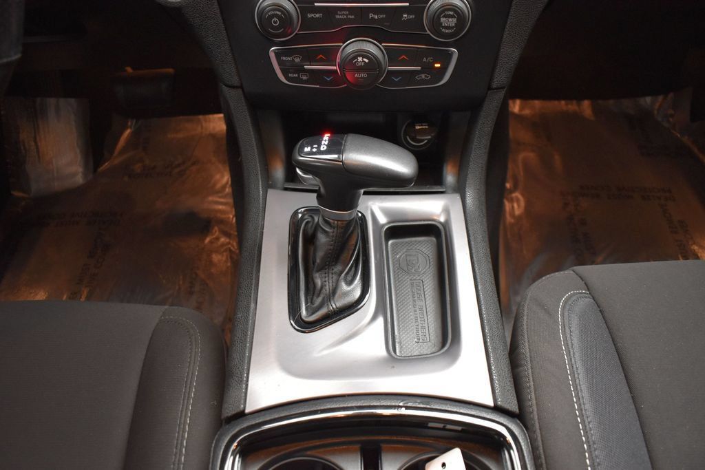 Used 2022 Dodge Charger R/T w/ Blacktop Package RWD image 17