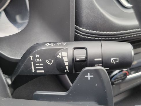 Used 2023 Nissan Rogue SV AWD/4WD image 19