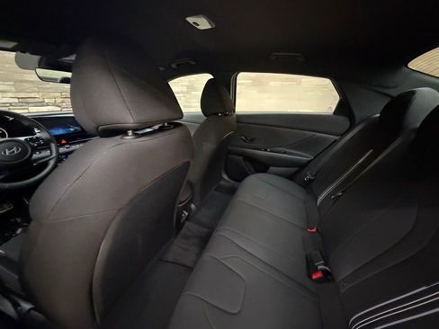 Certified 2025 Hyundai Elantra SEL w/ Cargo Package FWD image 25