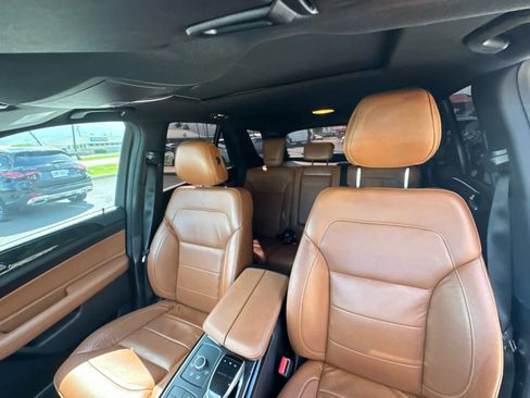 Used 2016 Mercedes-Benz GLE 400 4MATIC image 13