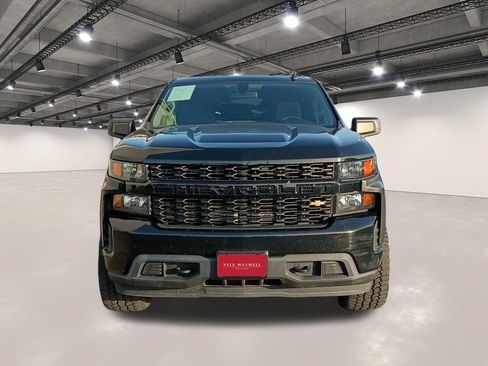 Used 2021 Chevrolet Silverado 1500 Custom AWD/4WD image 18
