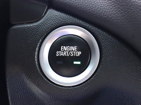Used 2021 Chevrolet Equinox LT FWD image 25