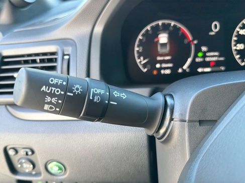 Used 2025 Honda Ridgeline TrailSport image 28
