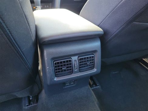 Used 2025 Toyota Camry LE image 12