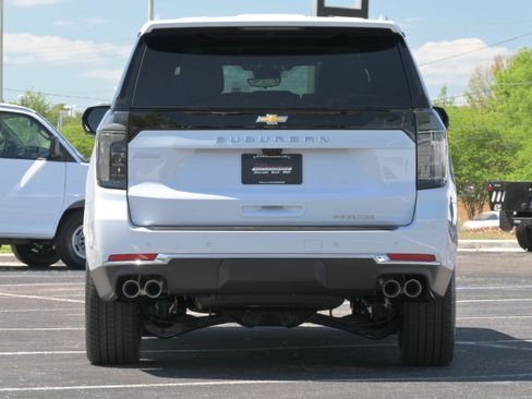 New 2026 Chevrolet Suburban Premier AWD/4WD image 40