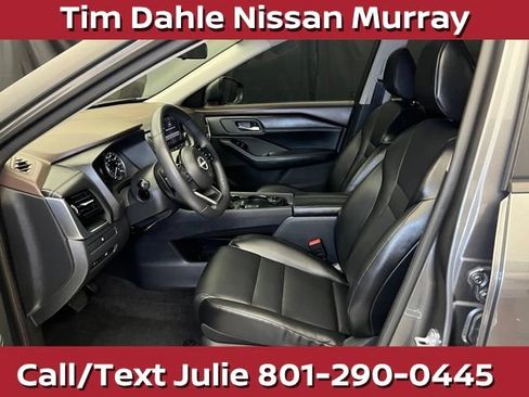 Used 2023 Nissan Rogue SV w/ SV Premium Package AWD/4WD image 20