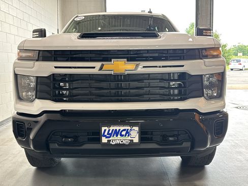 New 2026 Chevrolet Silverado 2500 Custom w/ Custom Value Package AWD/4WD image 8