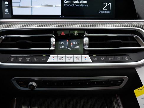 Used 2023 BMW X5 M50i w/ Executive Package image 34