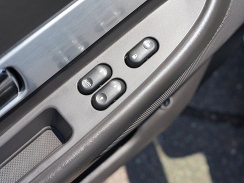 Used 2002 Ford Thunderbird RWD image 21