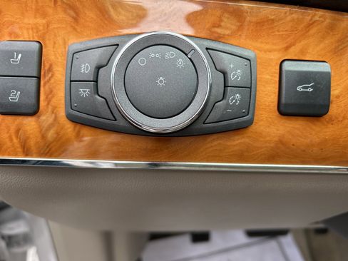 Used 2014 Lincoln MKX Base w/ Equipment Group 101A image 21