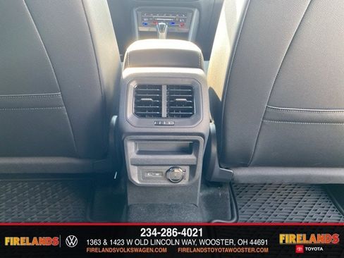 New 2024 Volkswagen Tiguan SE image 65