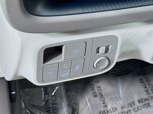 Used 2024 Hyundai Ioniq 6 SEL image 18