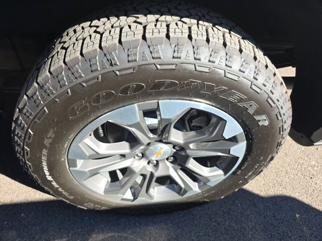 Used 2026 Chevrolet Silverado 1500 High Country w/ Technology Package AWD/4WD image 14