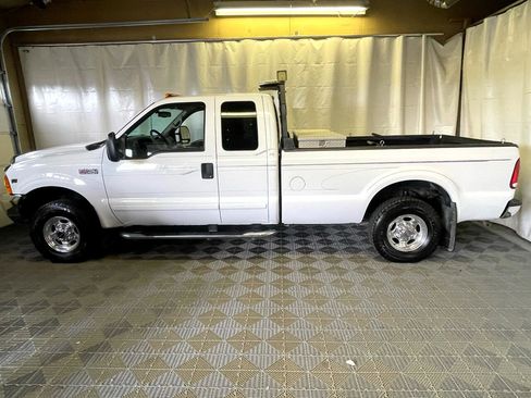 Used 2001 Ford F250 Lariat image 5