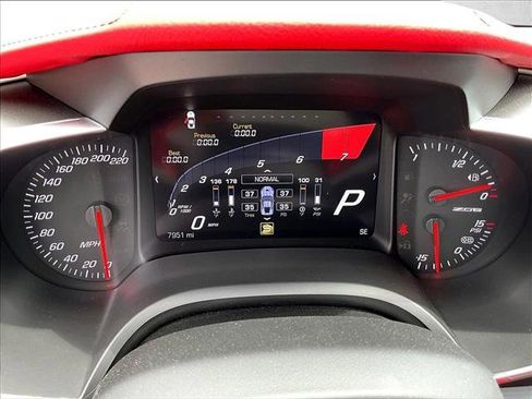 Used 2019 Chevrolet Corvette Z06 RWD image 20