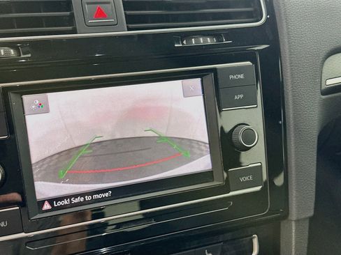 Used 2018 Volkswagen GTI S FWD image 22