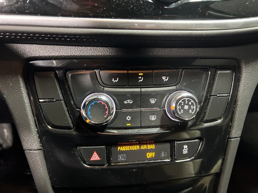 Used 2022 Buick Encore Preferred w/ Safety Package AWD/4WD image 28