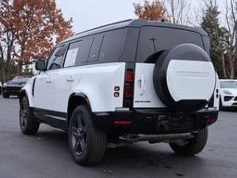 Certified 2024 Land Rover Defender 110 X-Dynamic SE AWD/4WD image 4