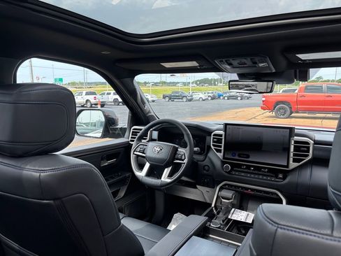 New 2026 Toyota Tundra Platinum AWD/4WD image 31