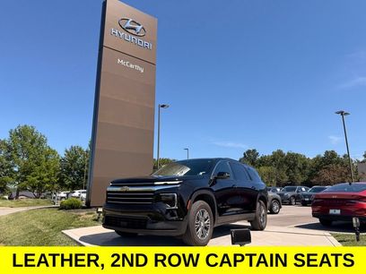 Used 2025 Chevrolet Traverse LT