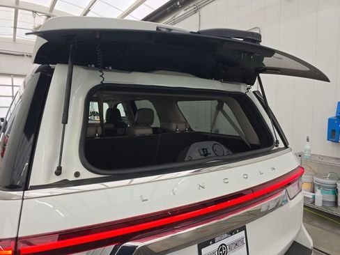 Used 2023 Lincoln Navigator L Reserve image 40