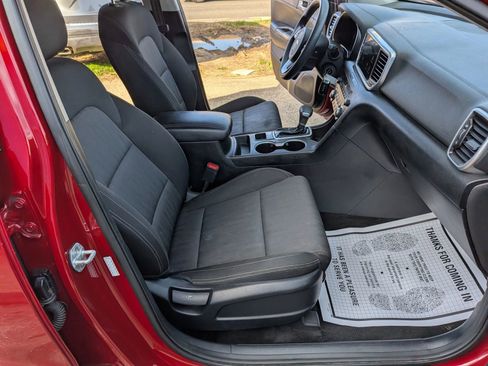 Used 2021 Kia Sportage LX image 31