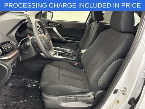 Used 2024 Mitsubishi Eclipse Cross AWD image 3