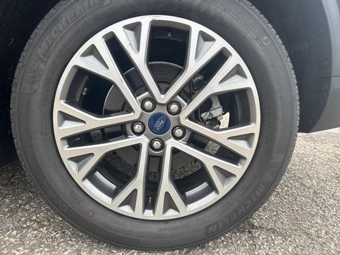 Certified 2022 Ford Escape SEL AWD/4WD image 15