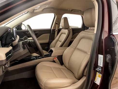 Used 2021 Lincoln Corsair FWD w/ Convenience Package image 13