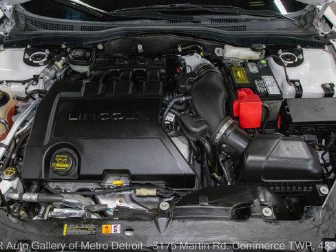 Used 2012 Lincoln MKZ FWD image 19